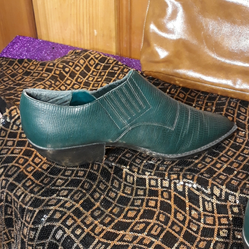 Blue Suede Shoes - Picture 3 of 6